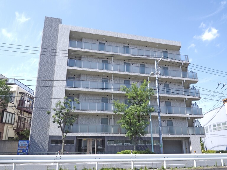 グランフォース西新井の外観