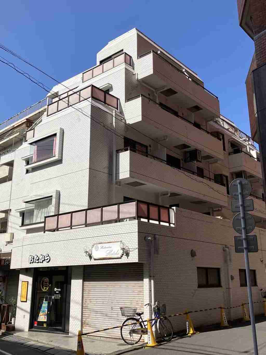 スカイコート西新宿の外観