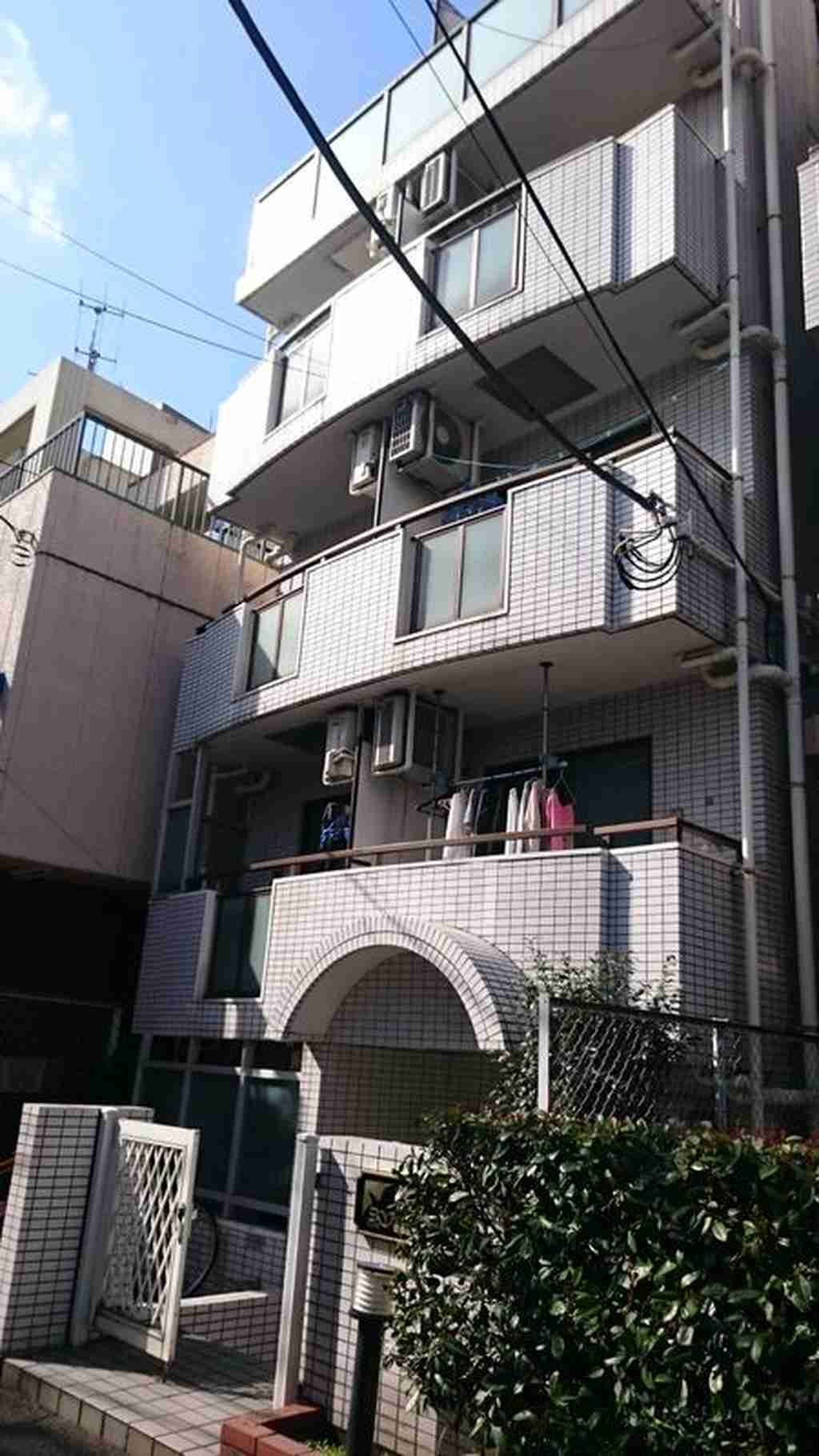 スカイコート池袋3の外観