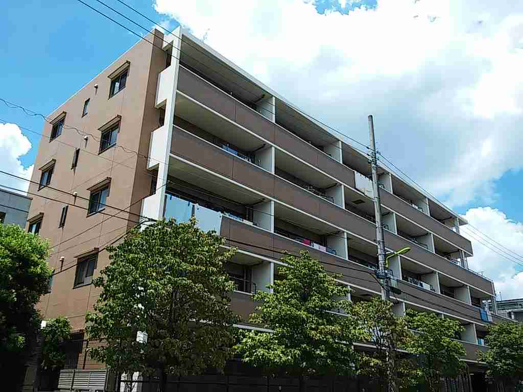日神パレステージ千歳烏山の外観