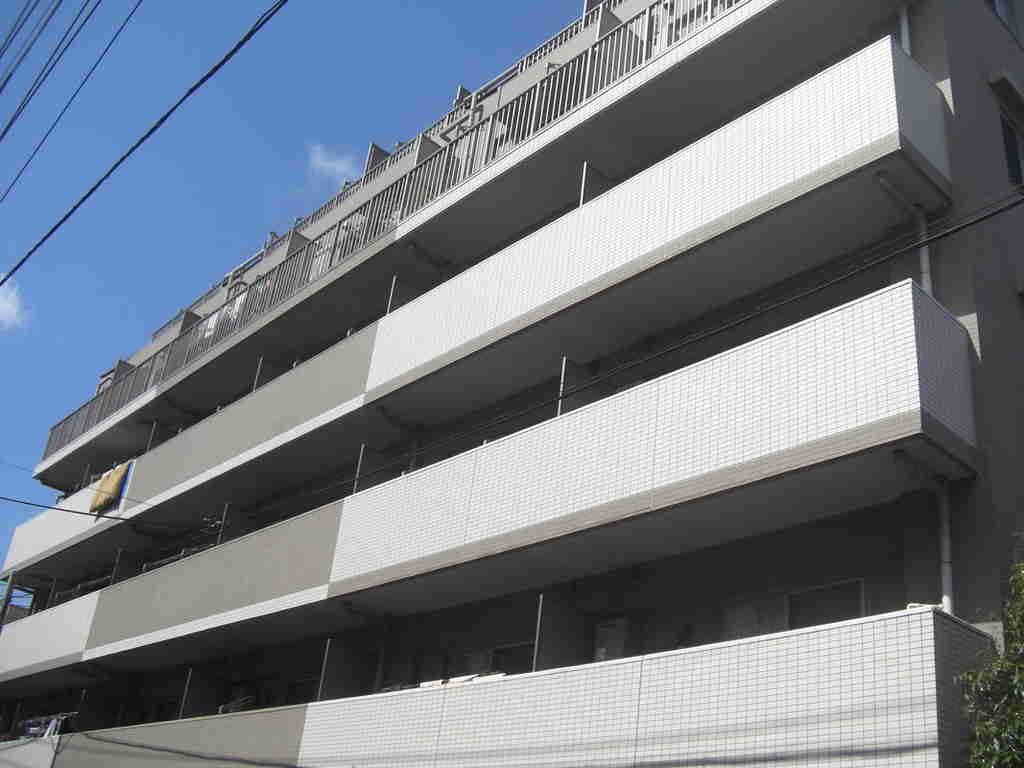 日神デュオステージ蒔田の外観
