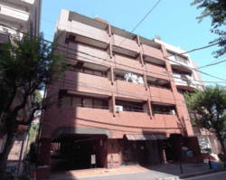 ダイアパレス二番町の建物外観