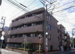 ルーブル三軒茶屋参番館の外観