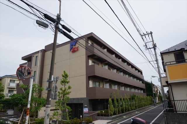スカイコートパレス千川の外観