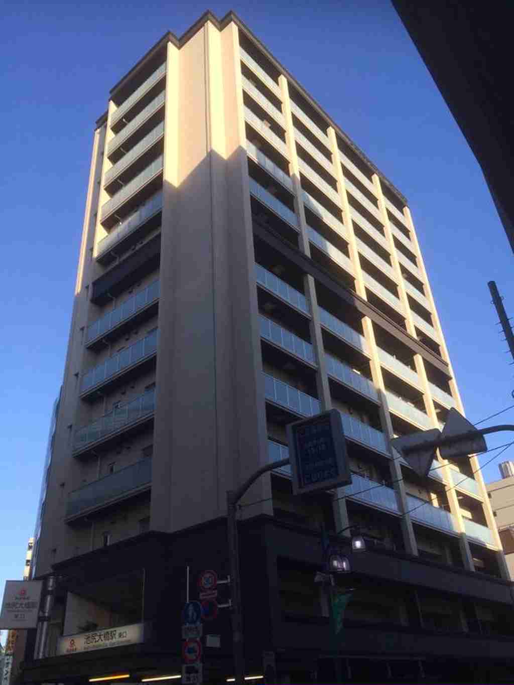 プレサンスロジェ池尻大橋の外観