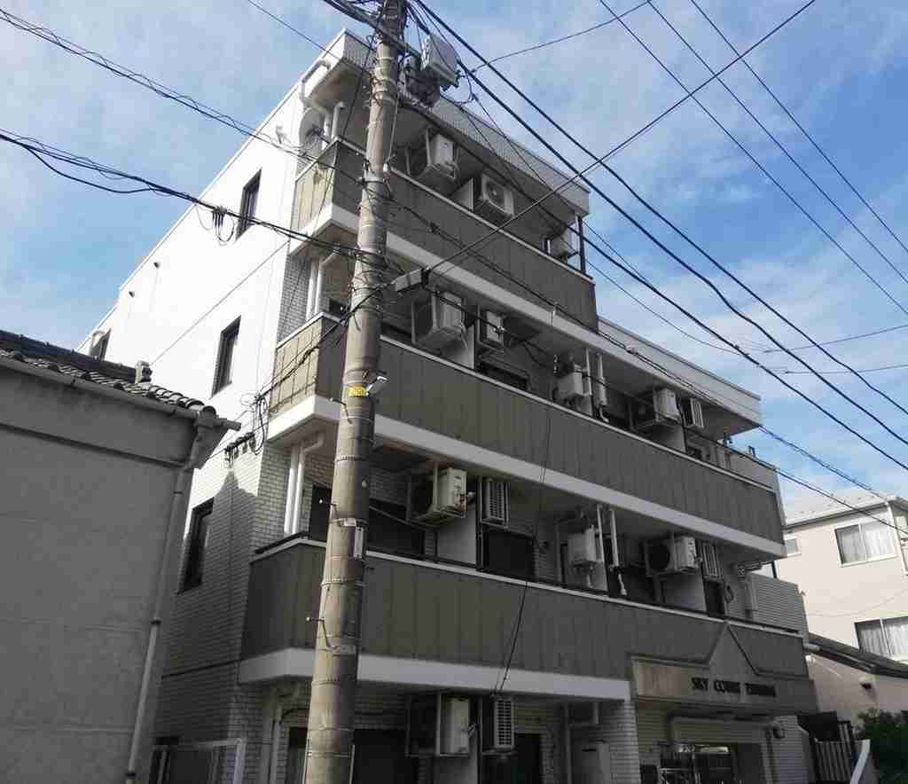 スカイコート鶴見の外観