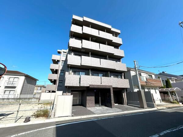 ルーブル聖蹟桜ヶ丘の外観