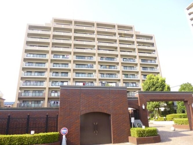 日神パレステージ町屋の外観