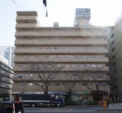 朝日広尾マンションの外観