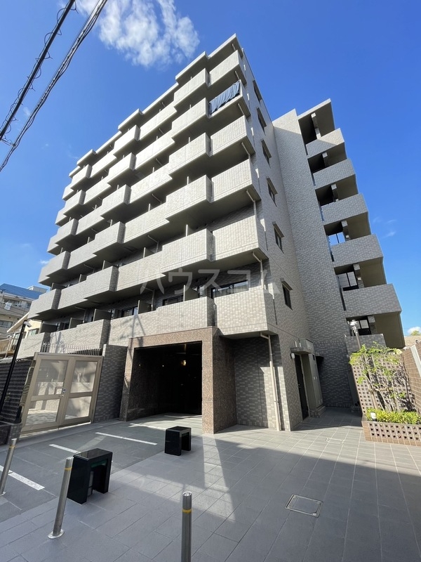 ルーブル横濱吉野町の外観