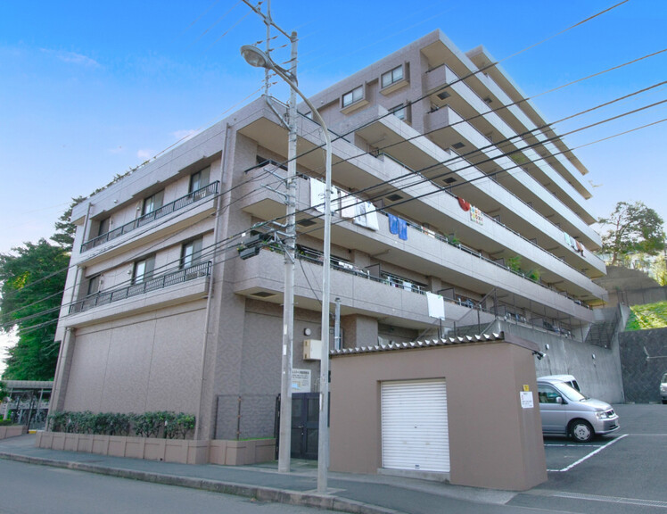 日神パレステージ鴨居の外観