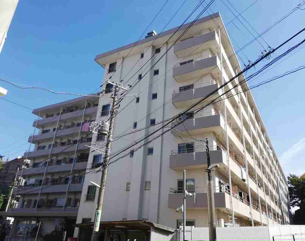 常緑ハイツの外観