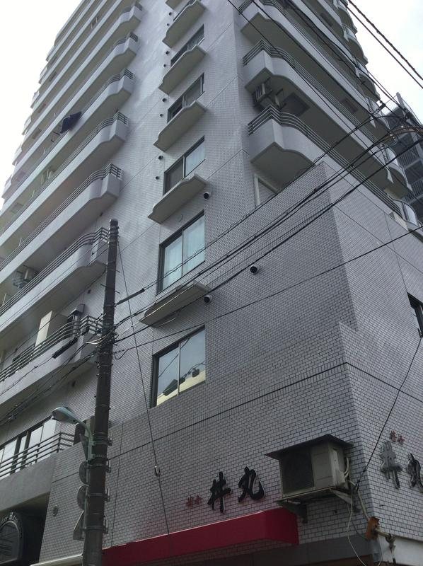 日興パレス東山の外観