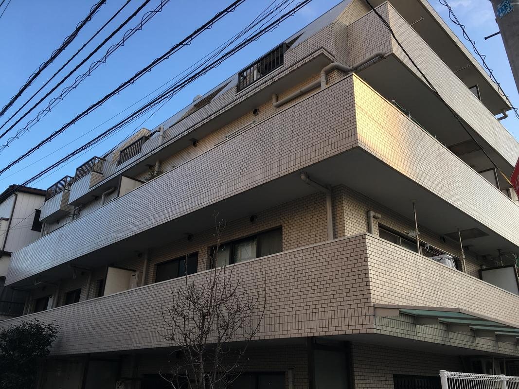 日神パレス新三河島の外観