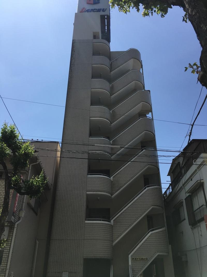 パールシティ町屋の外観