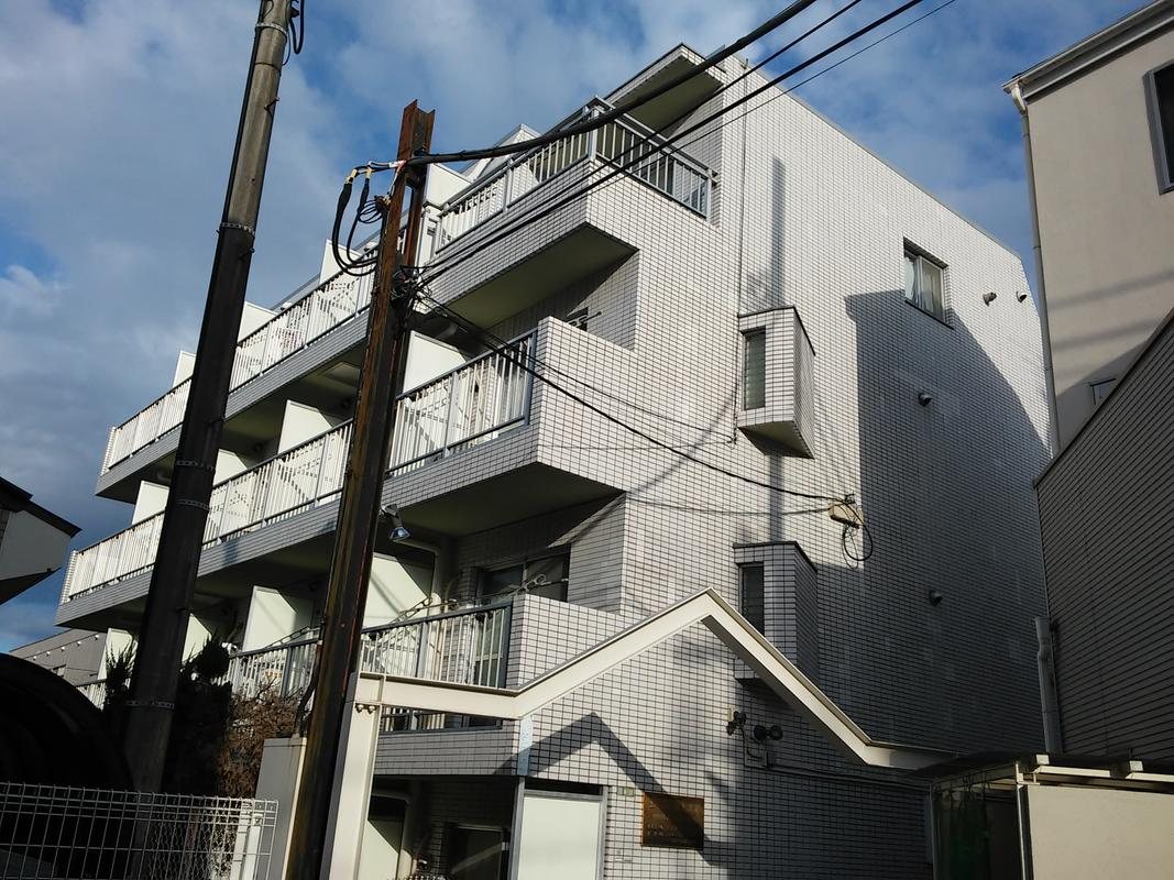 エヴェナール上北沢の外観