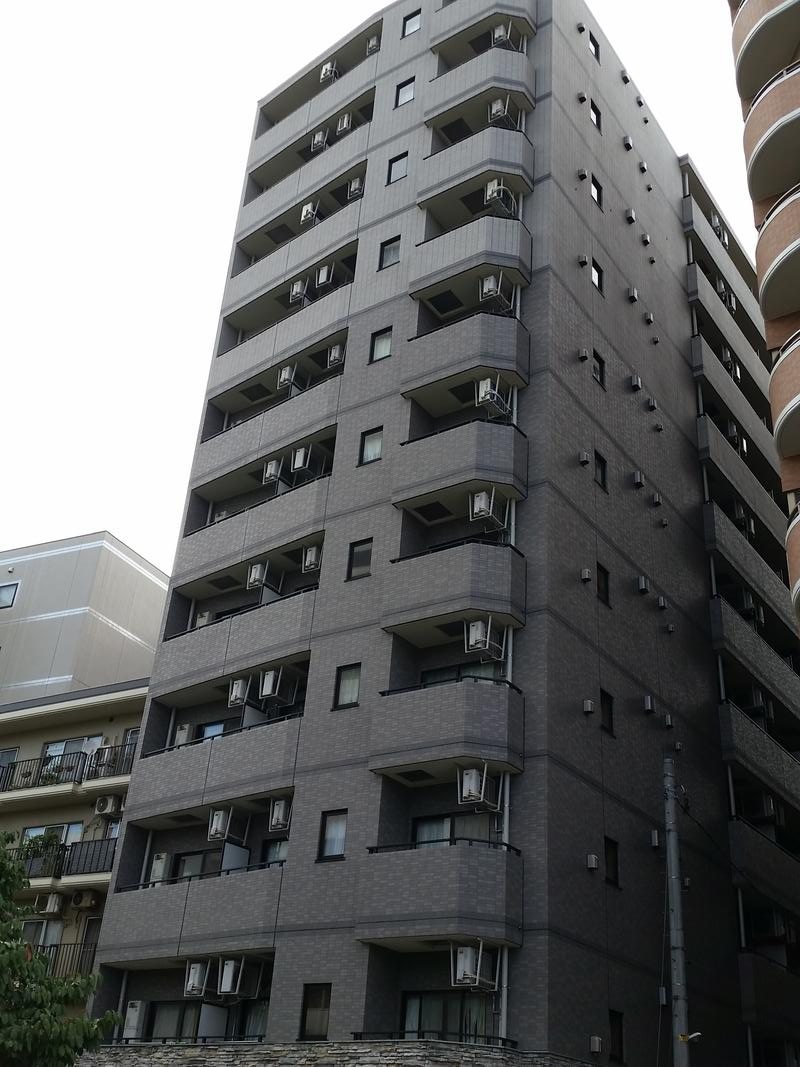 ガラ・シティ横浜西口の外観