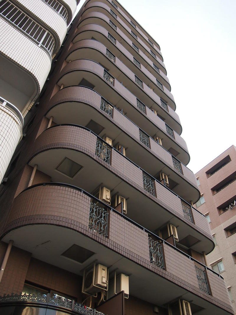 グリフィン横浜・桜木町駅前弐番館の外観