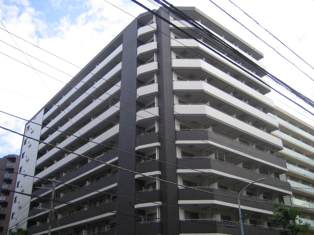 G-comfort WEST 新横浜の建物外観