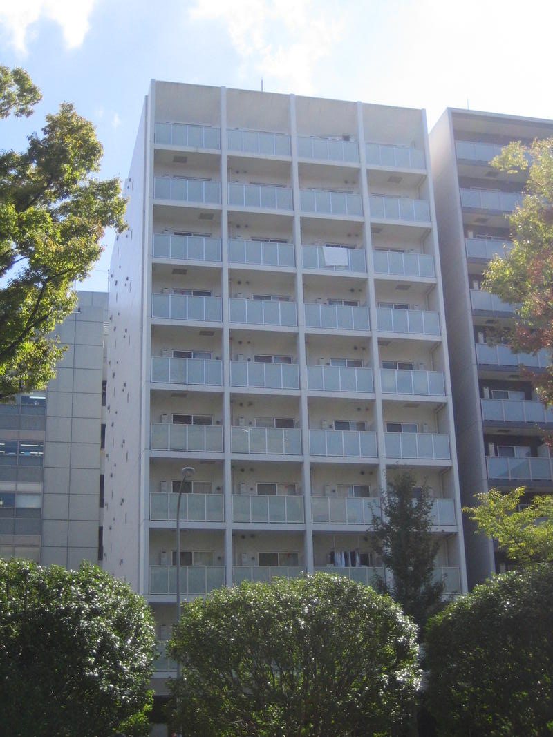 スパシエ・エル新横浜の建物外観