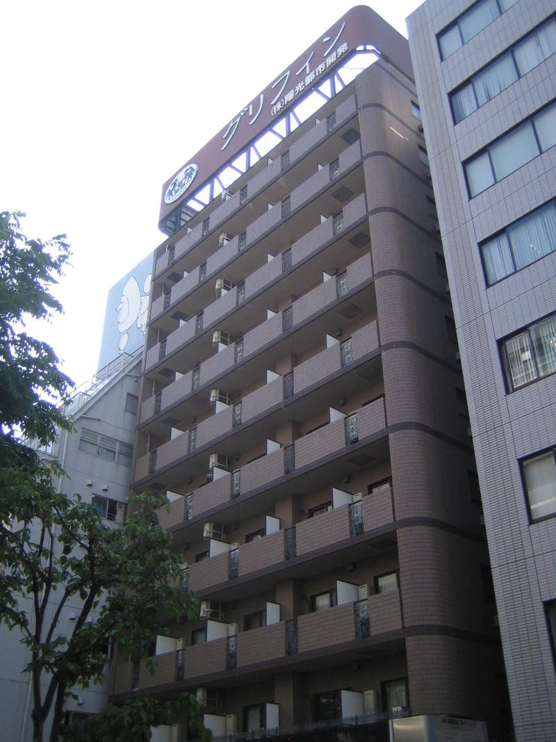 グリフィン新横浜・弐番館の外観