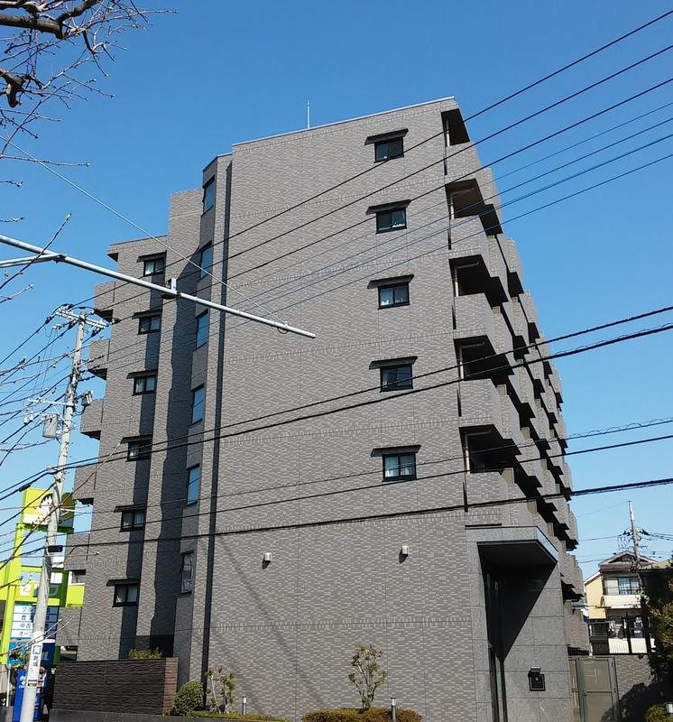 ルーブル武蔵新城の建物外観
