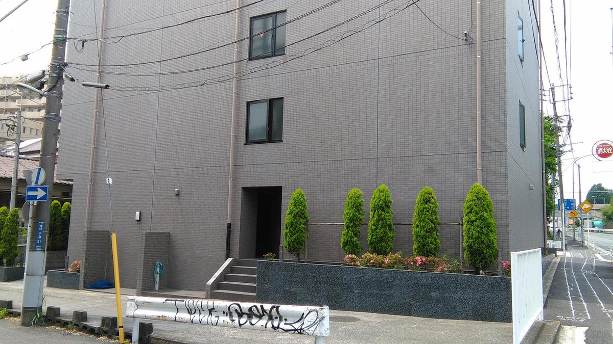 ルーブル溝の口の建物外観