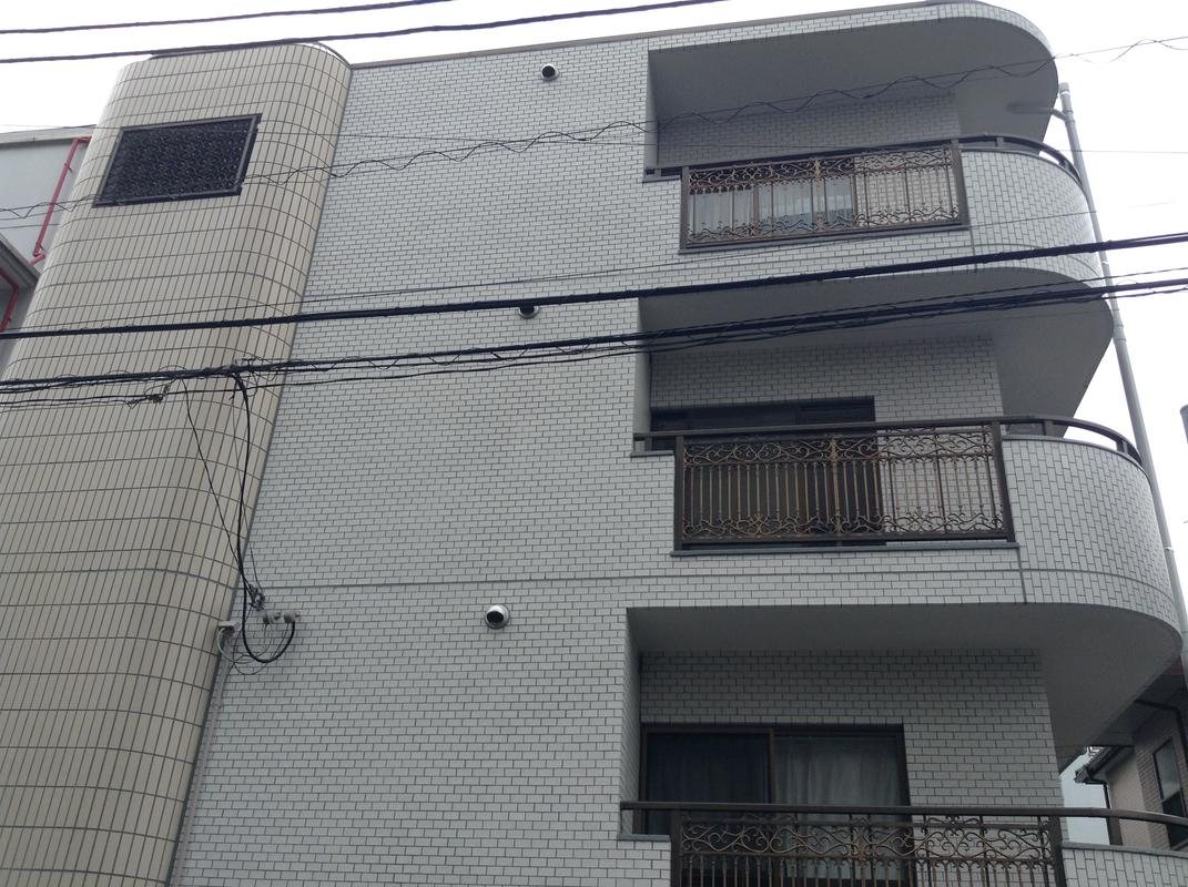 エヴェナール目白の建物外観