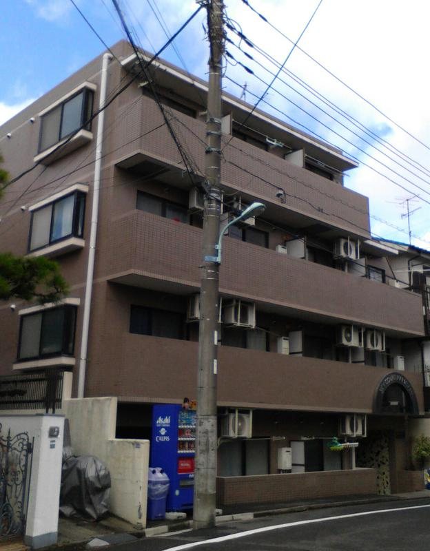 スカイコート成増の外観