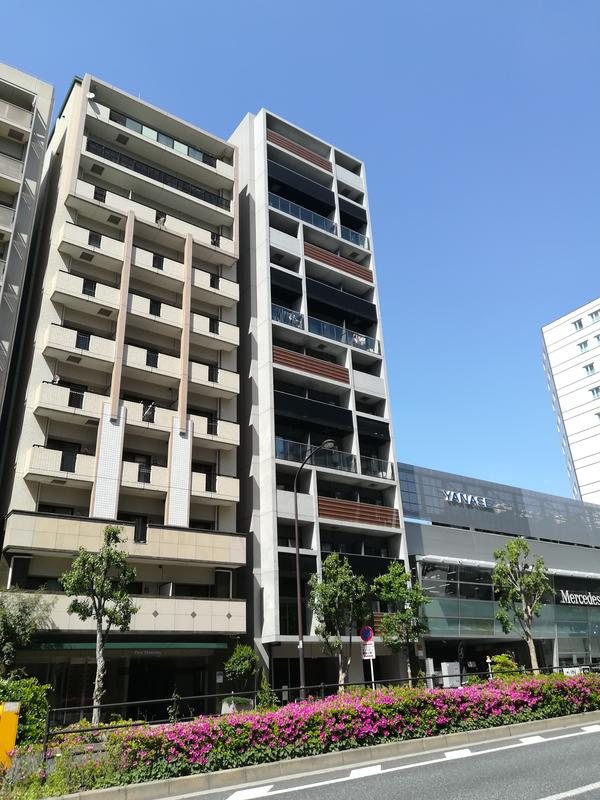 ZOOM西新宿の外観