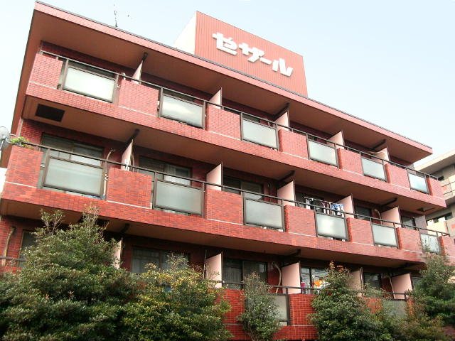 セザール下井草の外観