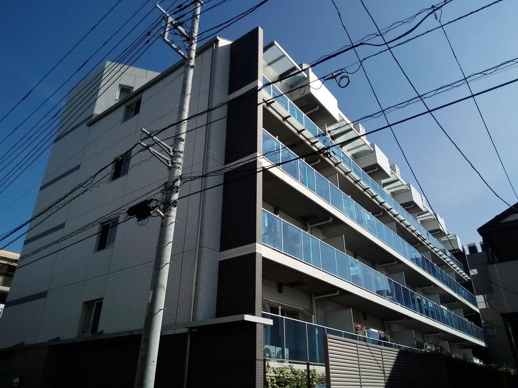 リビオ綱島イーストコートの建物外観