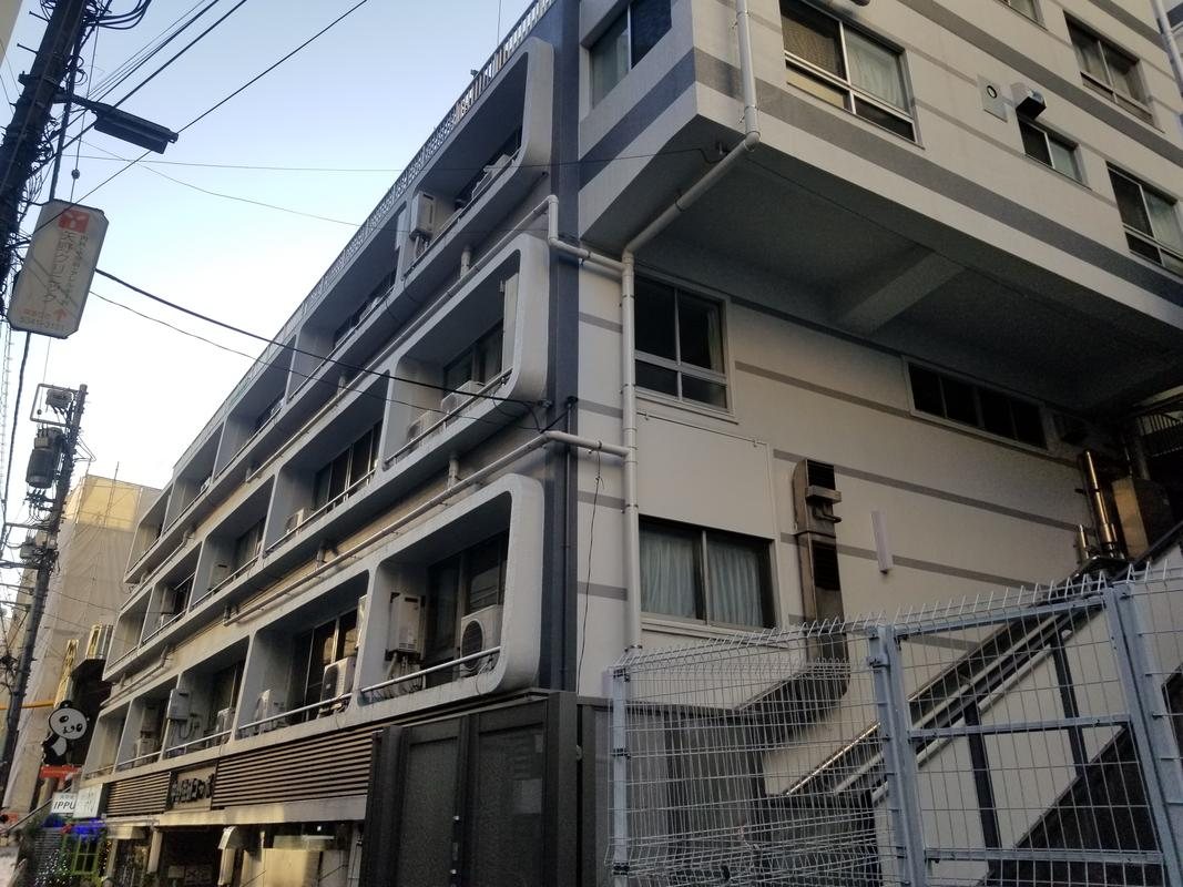 中野住研コーポの外観