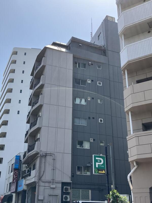パーク坂上の外観