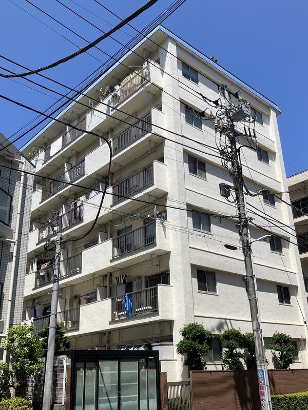 弥生町第2ローヤルコーポの外観