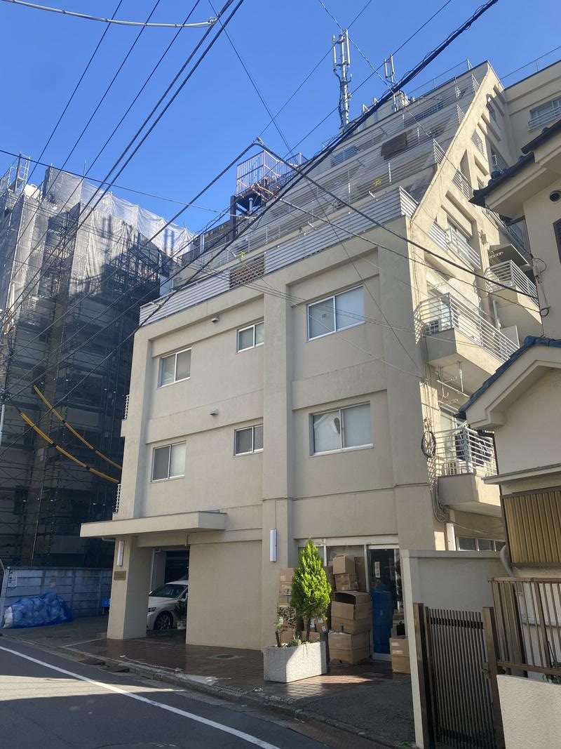 マンション沼袋の外観
