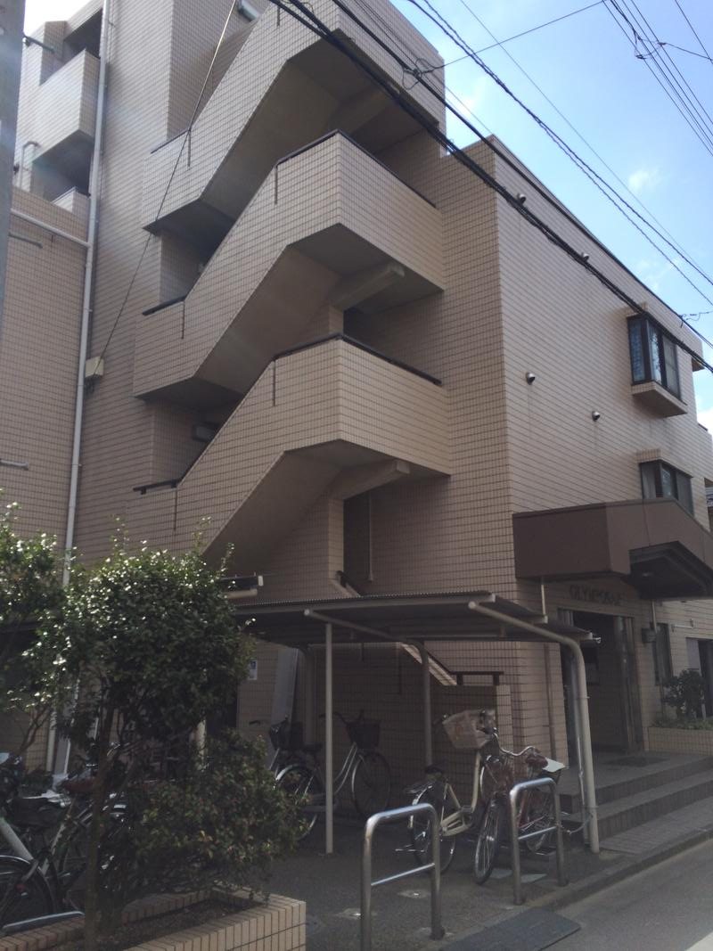 オリンポス大森の外観