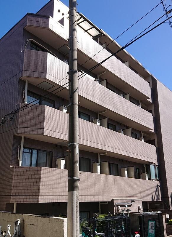 メインステージ中井駅前の外観