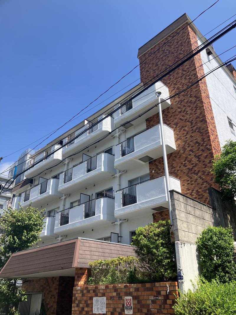 クラウン西麻布の外観