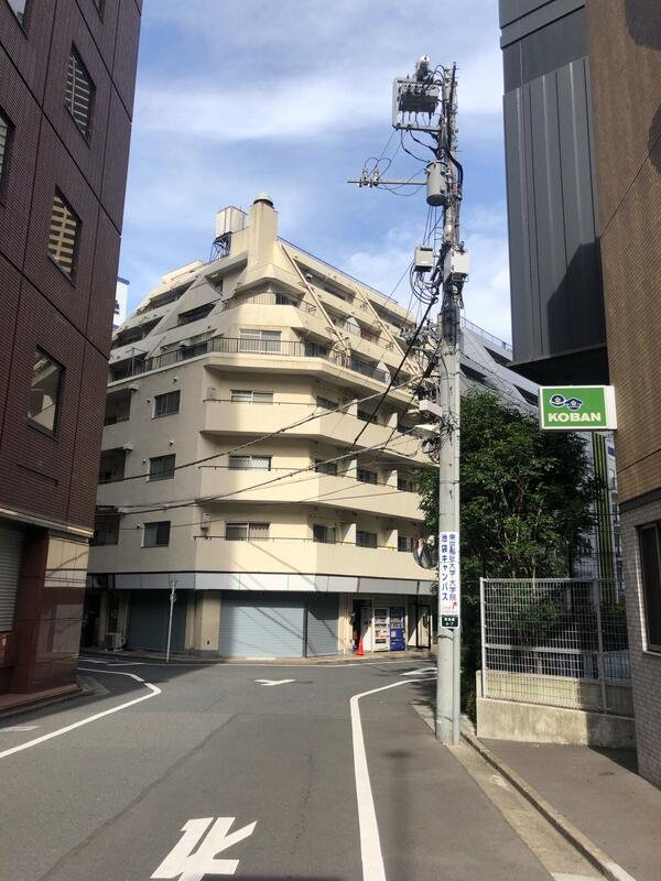 ドミー池袋の外観