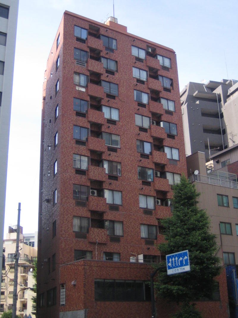 ライオンズ三田の外観