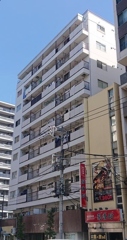 サンパークマンション鶯谷の外観