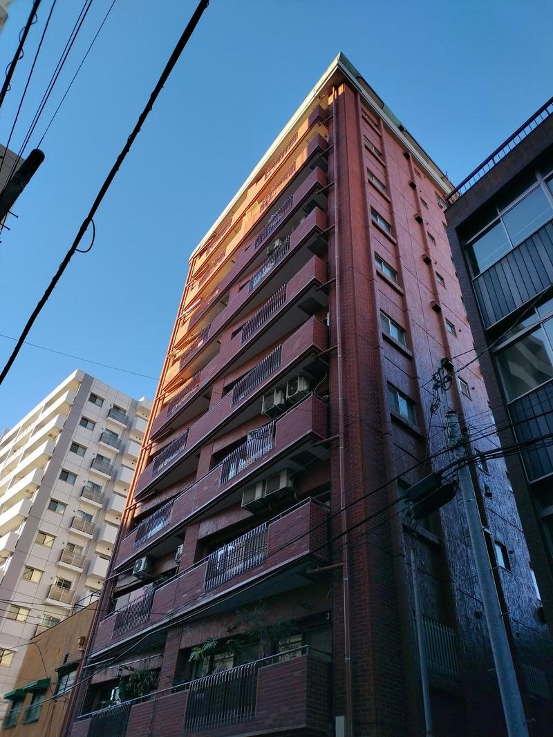 鳥越尾形シャルムの外観