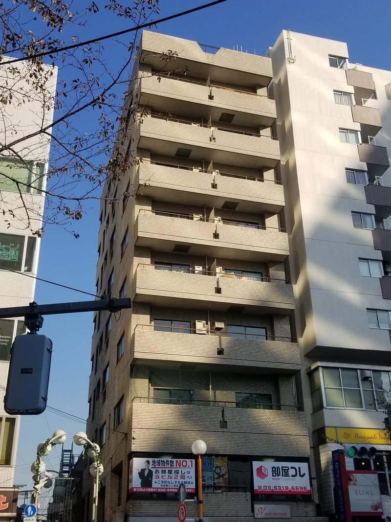 プラザ中野の外観