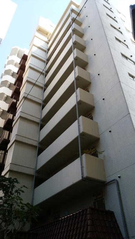 マンション築地の外観