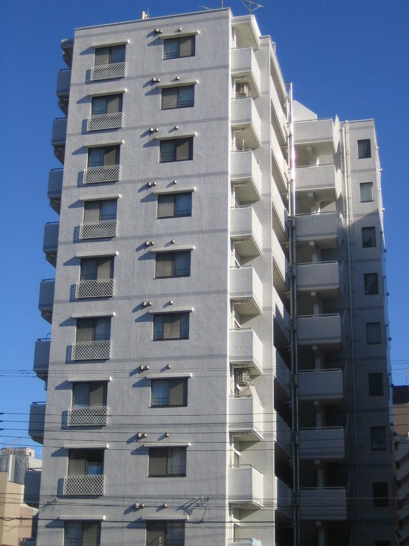 コスモ吉野町の外観