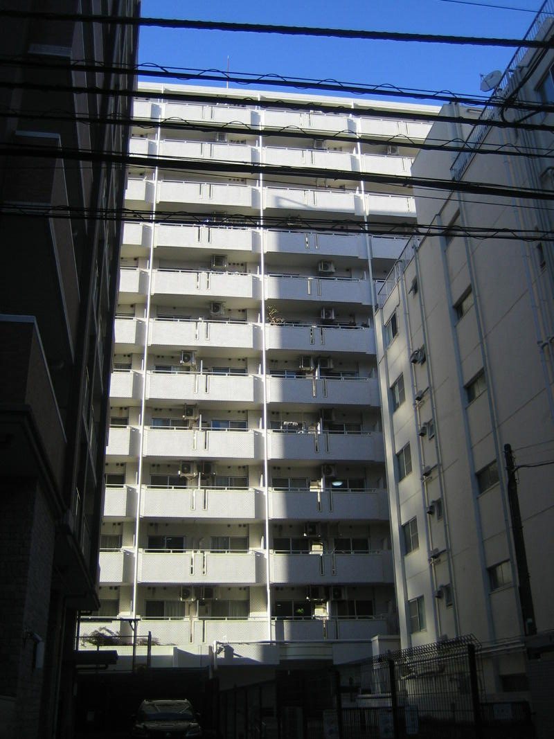 グローリア初穂横浜の外観