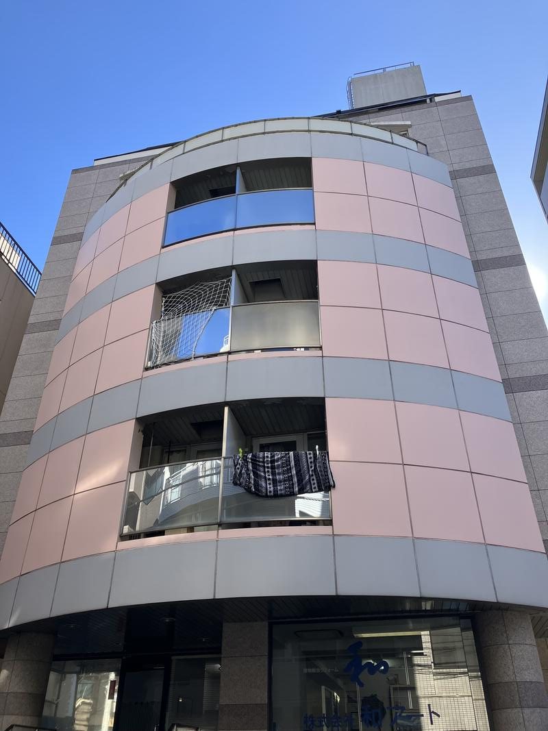 コモドスクウェア北新宿の外観