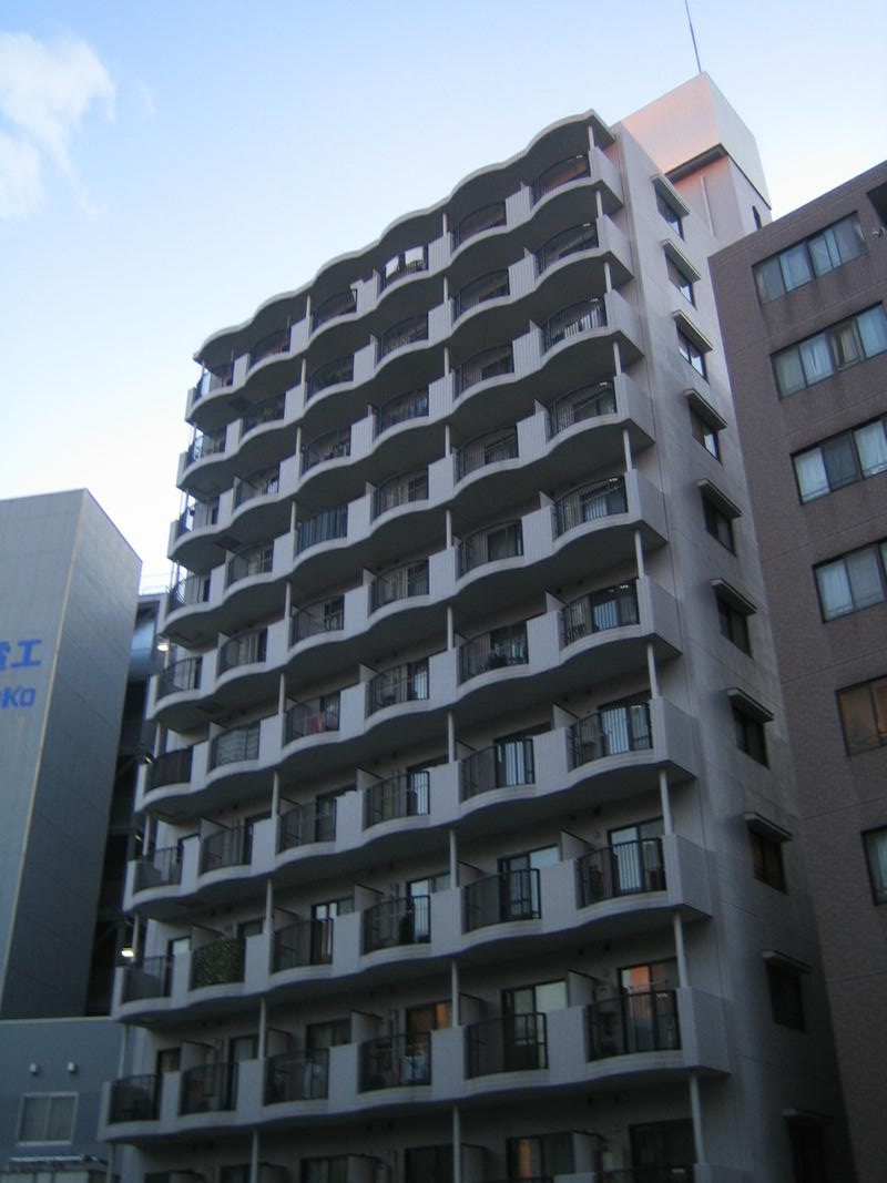 パーク・ノヴァ横浜・参番館の外観