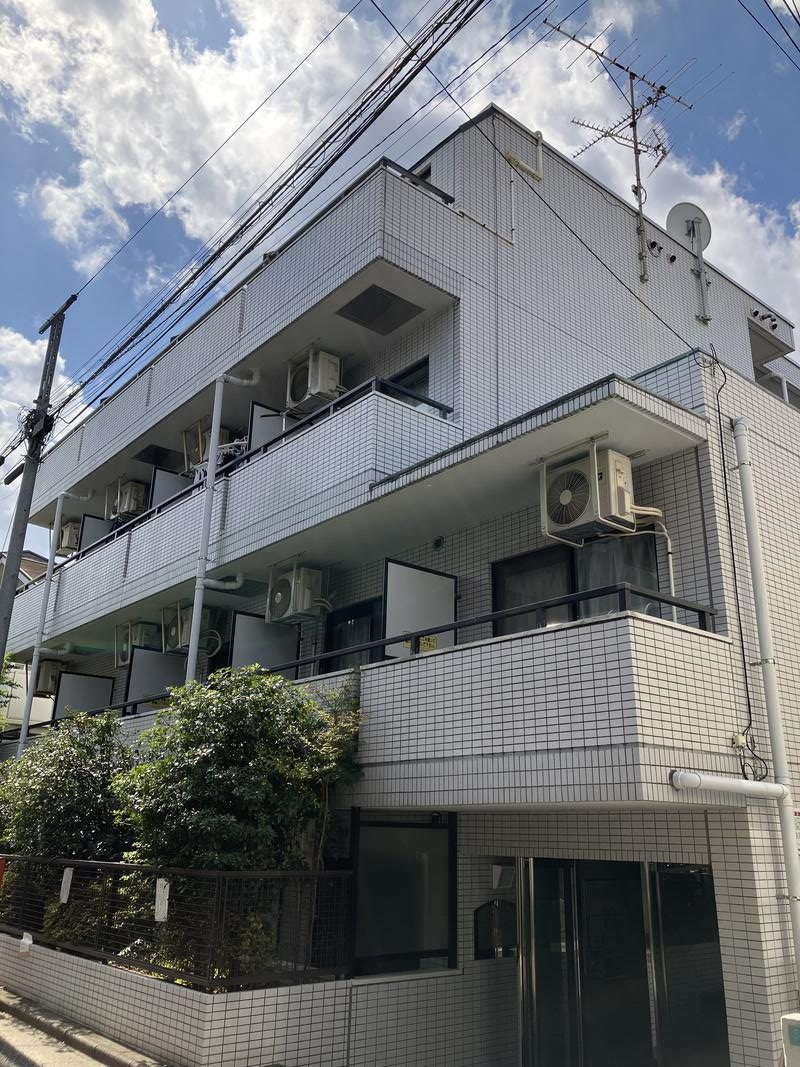 菱和パレス西新宿の外観